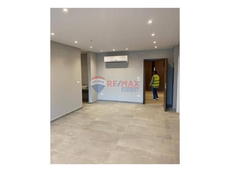 4 1a09501c-b385-43df-a559-04a06afd74f9. jpg