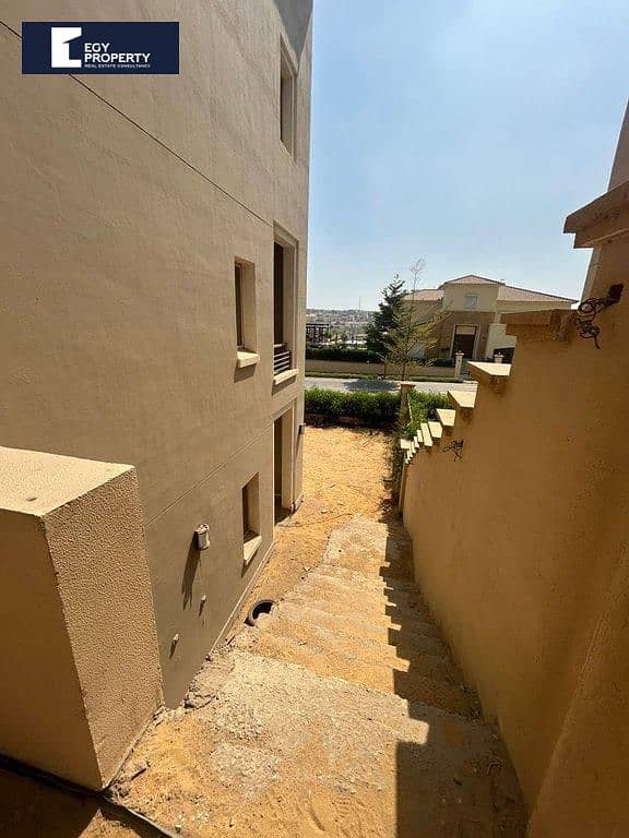 4 _files_WhatsApp Image 2025-10-12 at 08.41. 44_b5009212. jpg