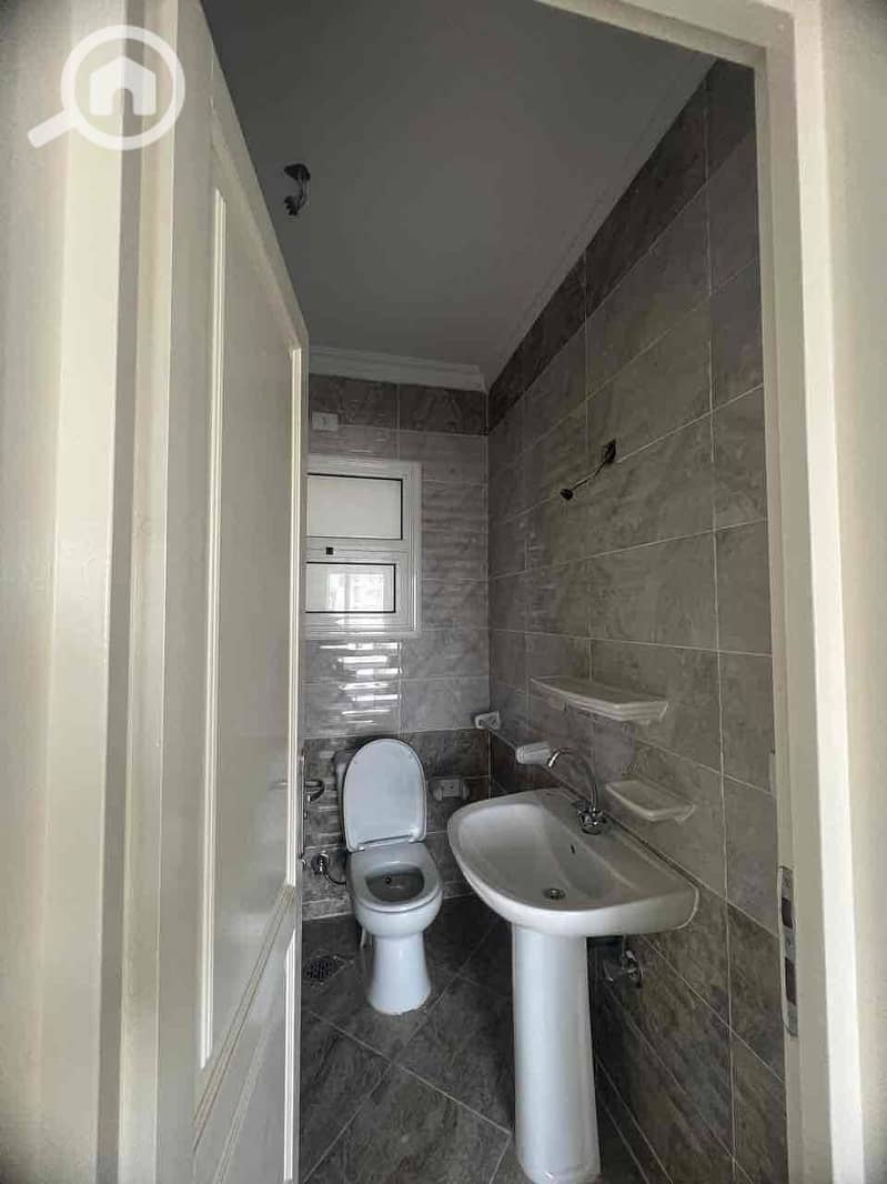 7 a0a97392-a97f-40a4-84fa-6ef0734e641e. jpg