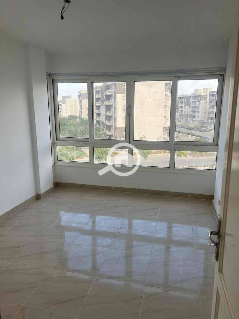 11 e5192cea-e420-485b-9506-20ffb8bfa7a1. jpg