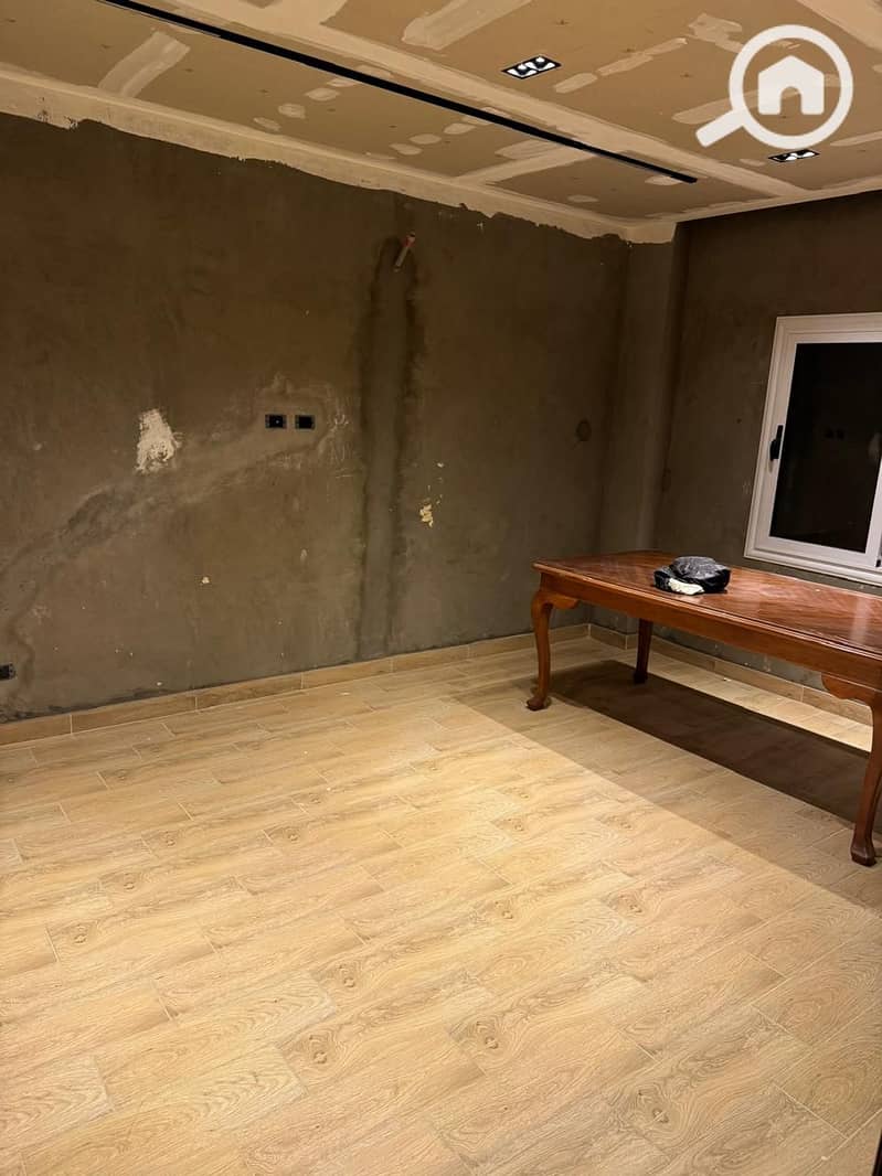 7 a4d04f9e-159c-4a33-8659-7b03010c3e85. jpg