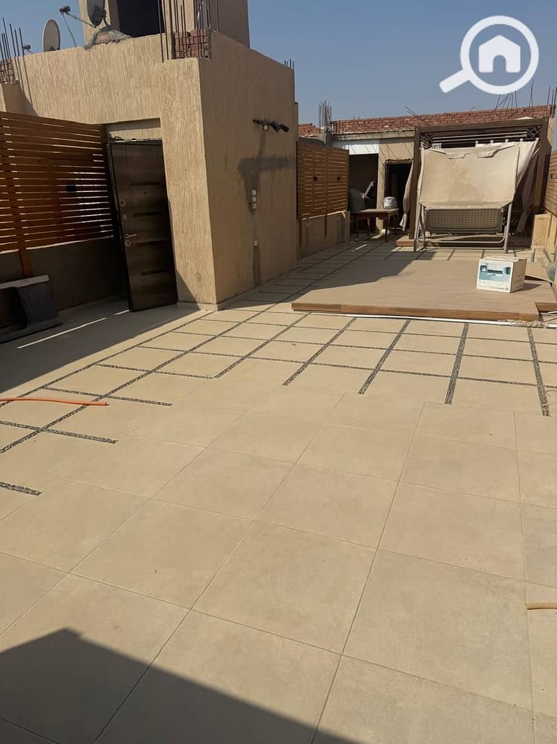 14 446c7f4d-75b2-4d04-a94b-4e53c391c01b. jpg