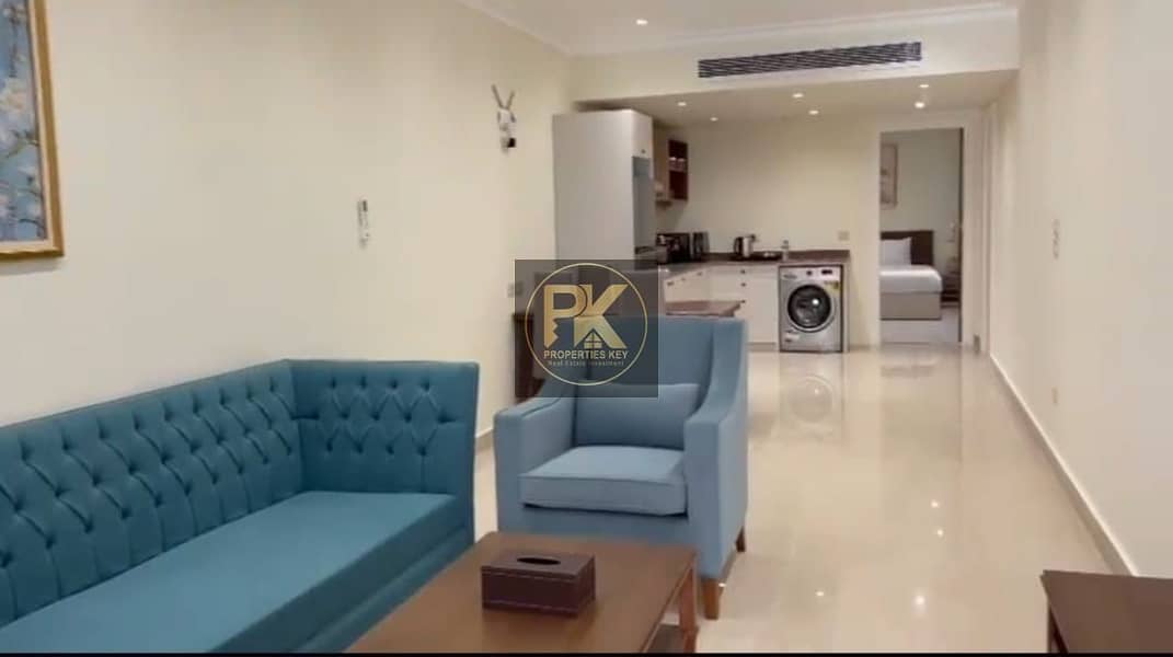 9 92baa760-bb25-4816-b962-a281d57d0171. jpg