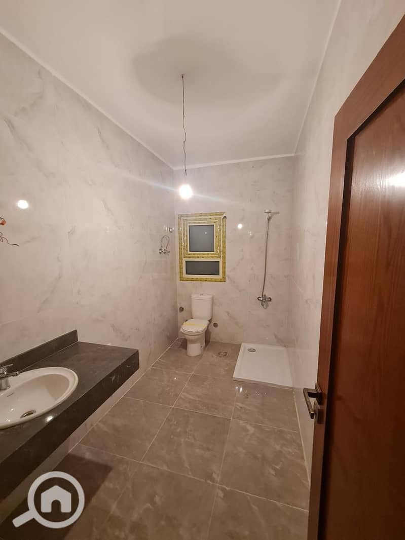 5 WhatsApp Image 2025-11-24 at 10.04. 15 PM. jpeg