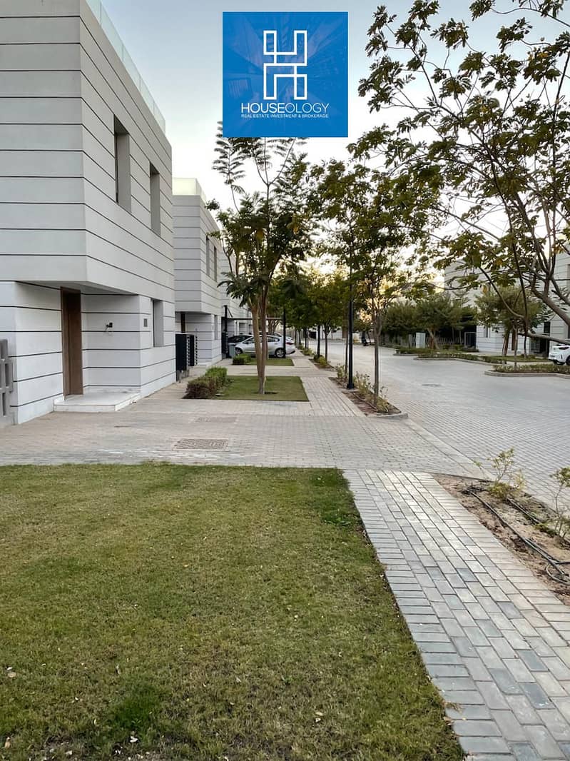 WhatsApp Image 2024-12-16 at 16.37. 36 (2). jpeg