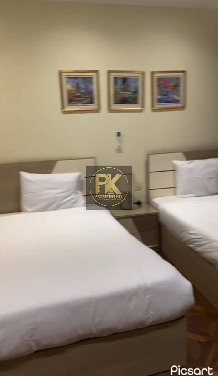 9 a7d465e8-c2fc-4bdf-b733-302e962e5aa3. jpg