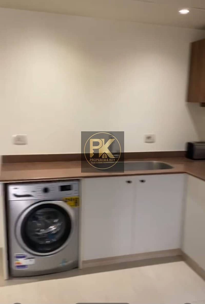 14 e8c0668e-4088-4450-895e-dfe0089fea91. jpg