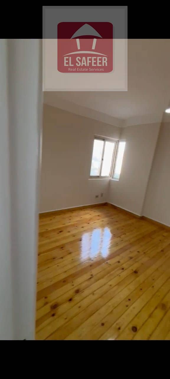 10 8dd2d781-948e-4773-8237-a5c09d411d0e. jpg