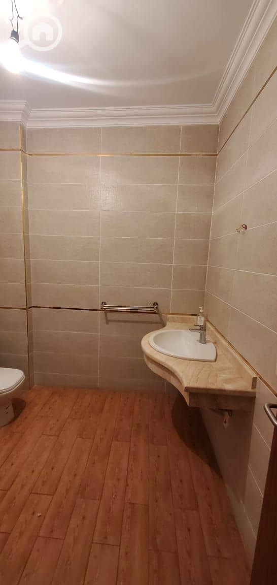 16 WhatsApp Image 2025-11-25 at 12.06. 39 AM (1). jpeg