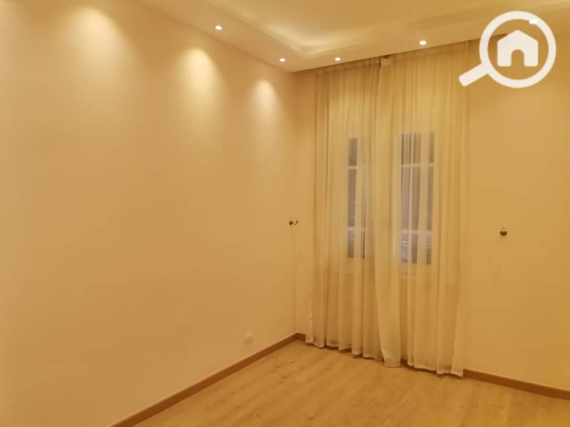 15 WhatsApp Image 2025-11-22 at 18.10. 05. jpeg