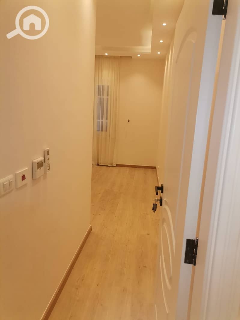 16 WhatsApp Image 2025-11-22 at 18.10. 06. jpeg