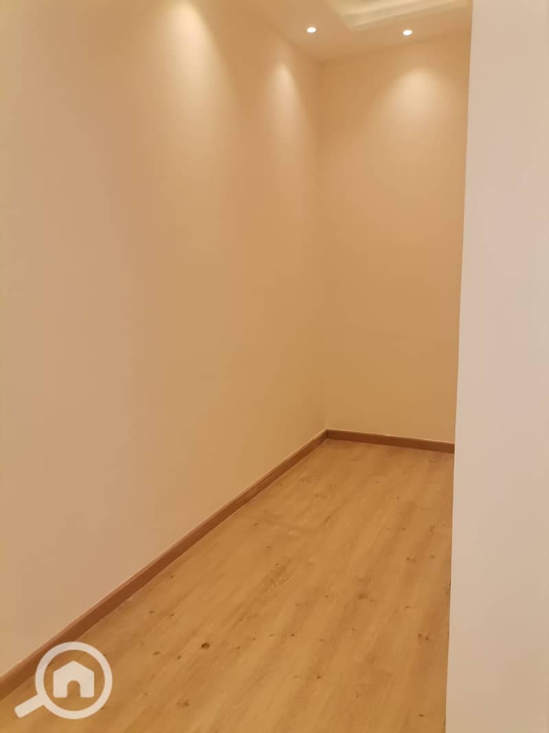 22 WhatsApp Image 2025-11-22 at 18.10. 14. jpeg