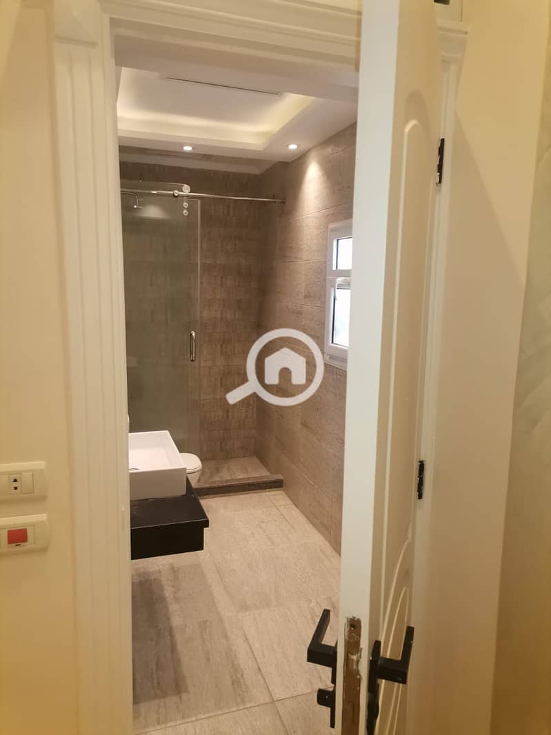 24 WhatsApp Image 2025-11-22 at 18.10. 17 (1). jpeg