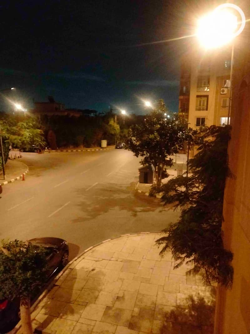 1000506273. jpg 1000506273. jpg