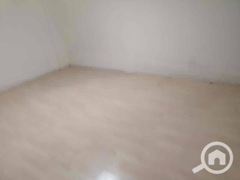 12 0e7d63f4-516d-4909-bba8-b75a937a4a8e. jpg