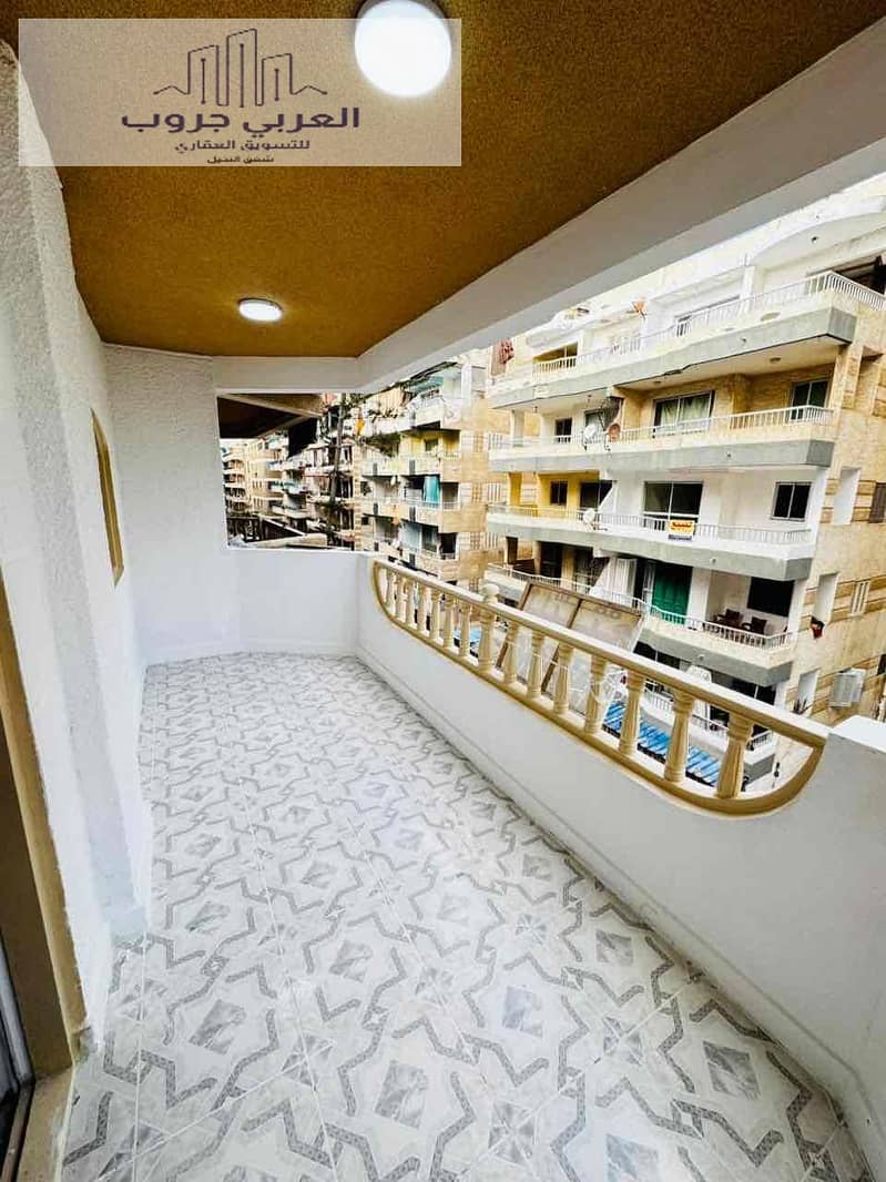 6 640fb8e0-94e6-44b8-94e0-b880f5030652. jpg