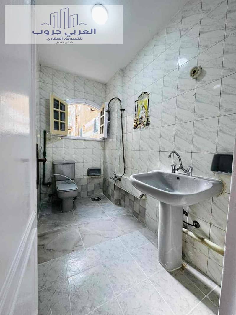 22 6278c5d7-5acc-4c48-ab0f-f118f4e83e82. jpg