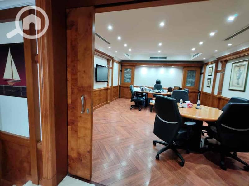 7 64c358b4-a130-4a88-9444-48284ccd0c16. jpg