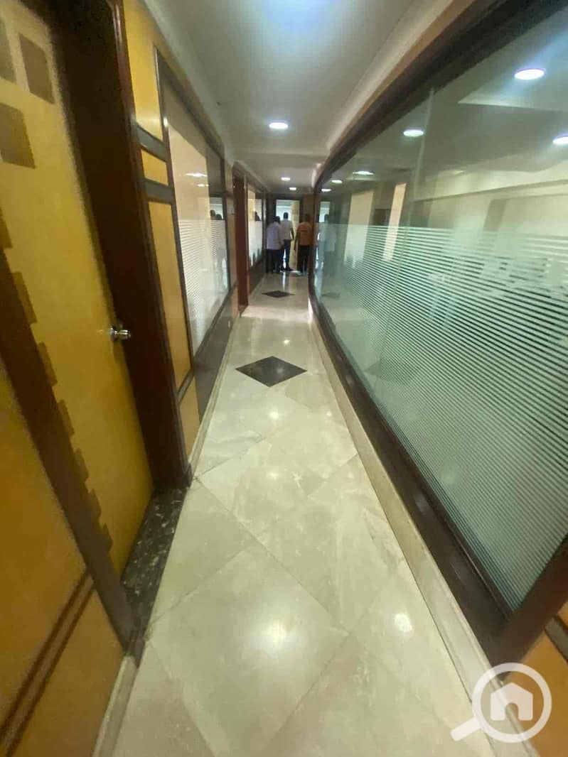 14 e4be98de-2221-499c-8a98-d53b25410fc0. jpg