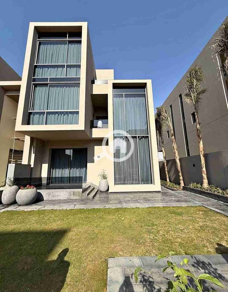 1000442233. jpg 1000442233. jpg