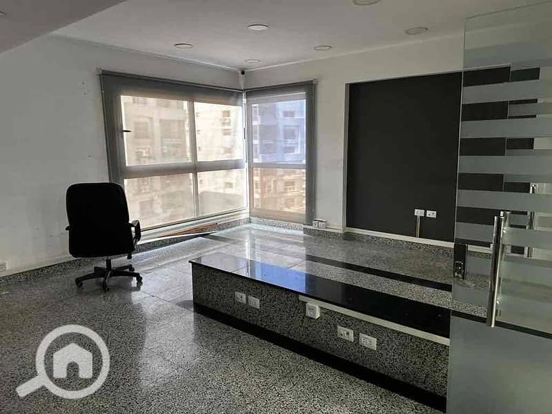 3 aa1b7b17-6c76-4d02-9fd2-47e04a87bec1. jpg