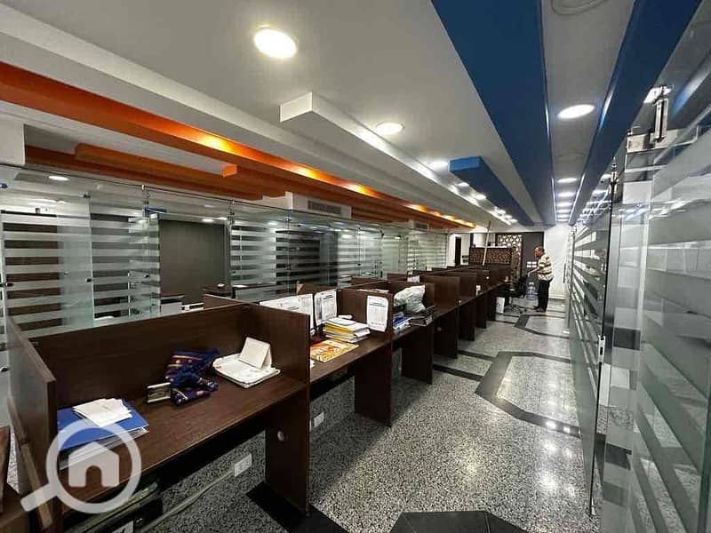 13 0cf414af-5b61-47a4-b5b7-5f016ac9e7b5. jpg