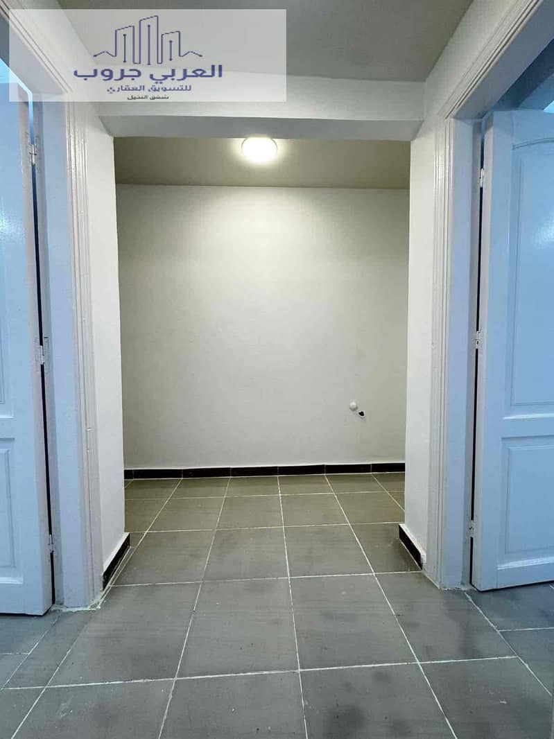 18 27257c9f-f02d-4a9b-805b-e1207a7f55f8. jpg