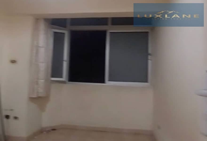 5 957c59a4-b9e4-4bfd-a7fe-0a8a64b97efa. jpg