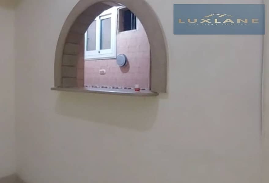 6 9cf806b5-2d44-4a92-b6d0-b32d7a8bd230. jpg