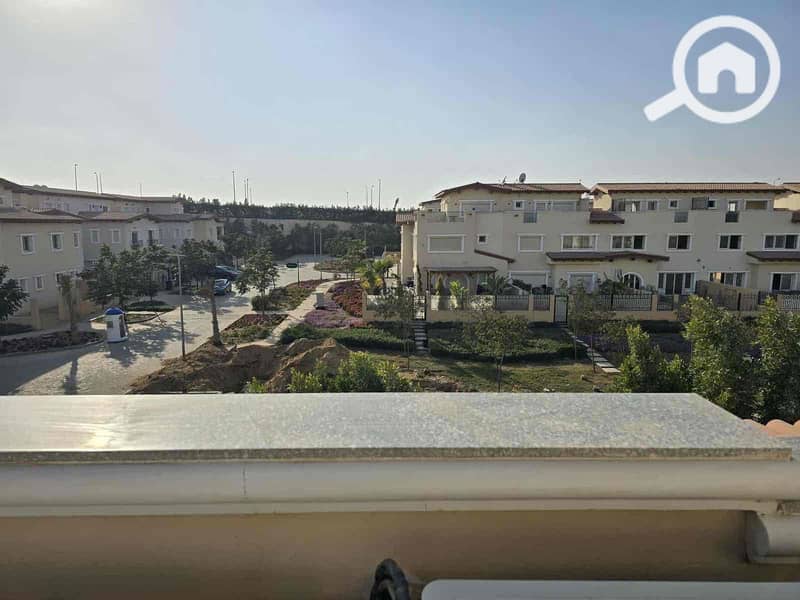 5 ff855f58-ade4-491e-93cc-ec265d8f4880. jpg