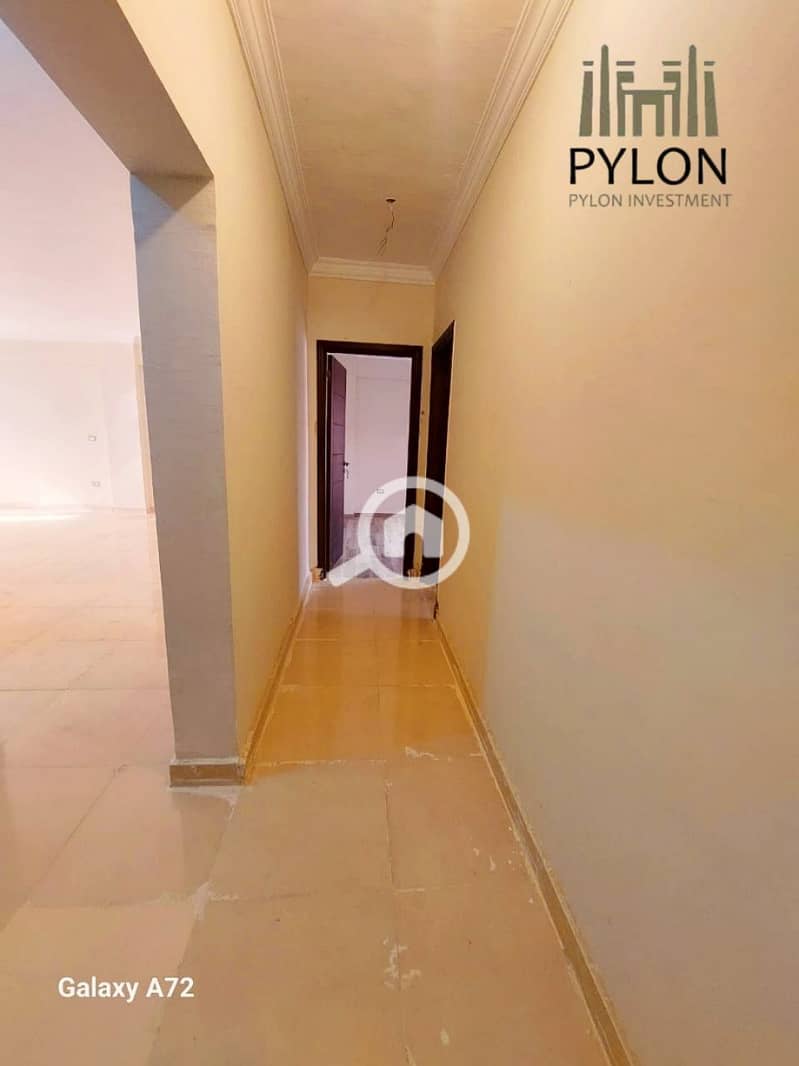 4 photo_5933641025191005303_y. jpg