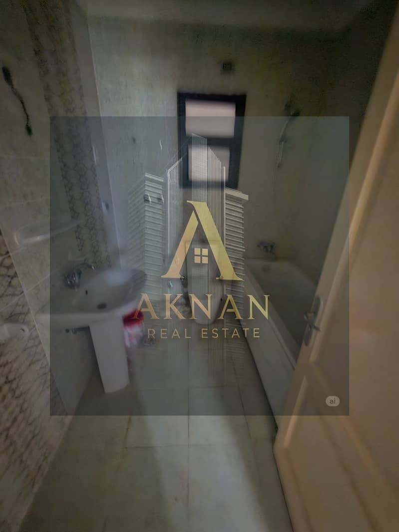 4 WhatsApp Image 2025-11-23 at 16.35. 16. jpeg