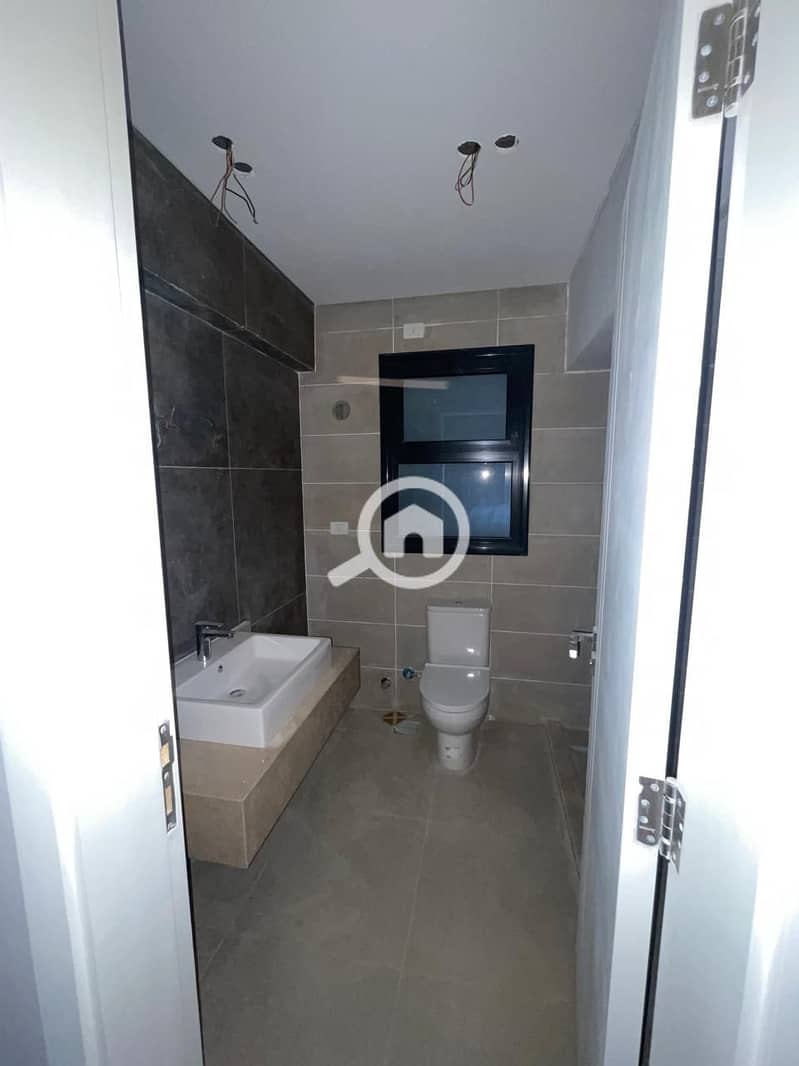 4 WhatsApp Image 2025-11-24 at 2.48. 12 PM (1). jpeg