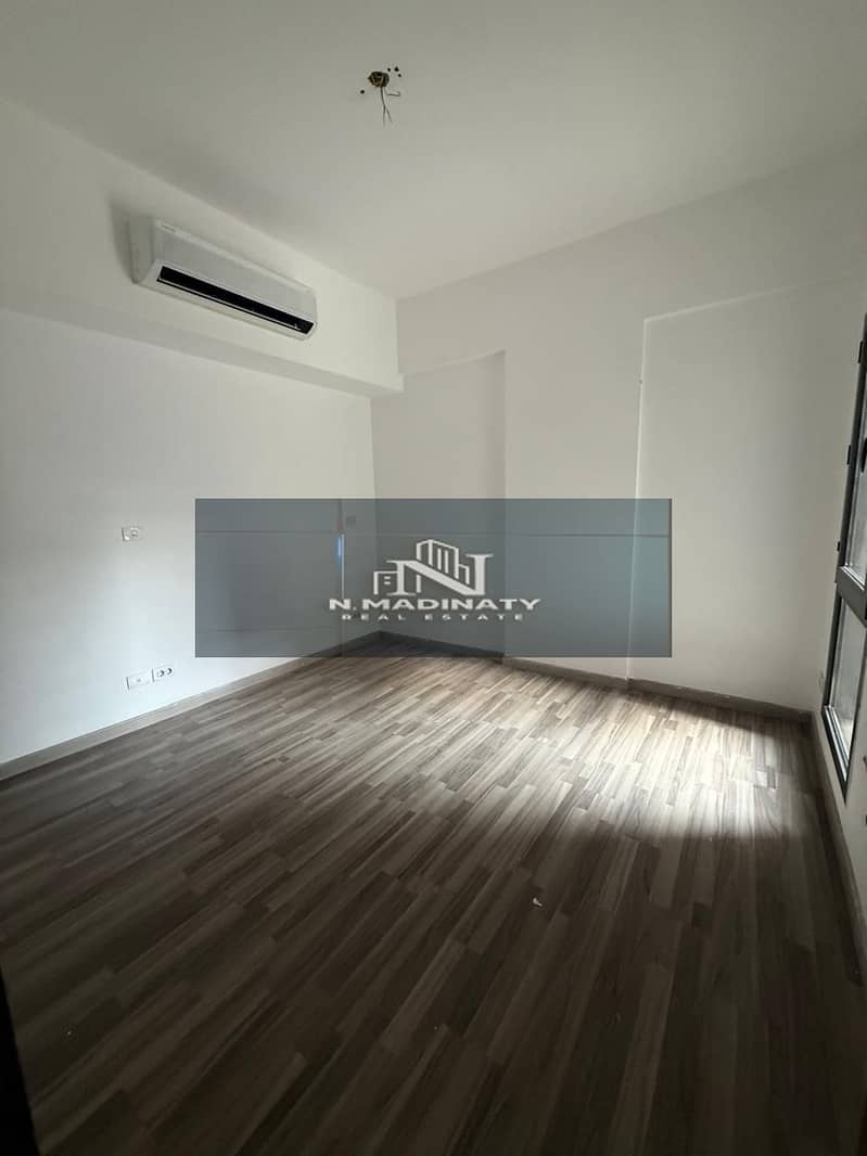 6 WhatsApp Image 2025-11-17 at 1.23. 40 PM. jpeg