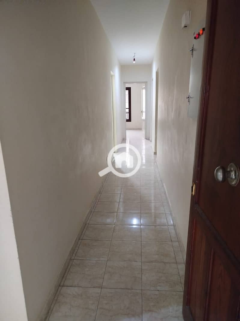 3 4f6967b6-50f1-4602-b715-23501de1f0d4. jpg