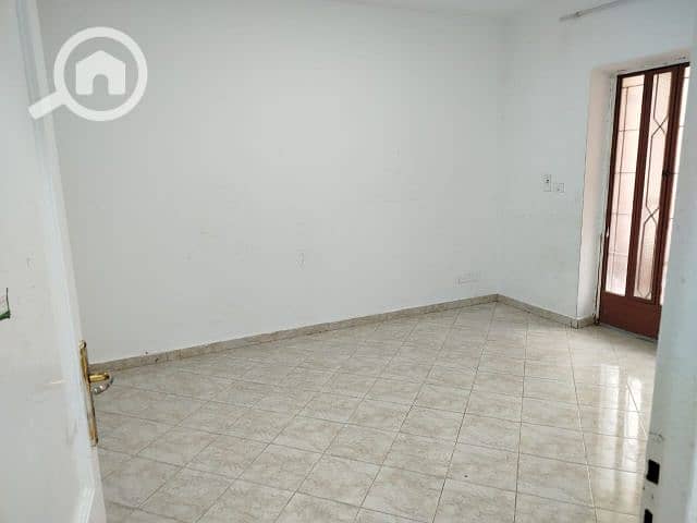 10 ec8b0da5-0401-46a5-a527-2f0339d35c4d. jpg