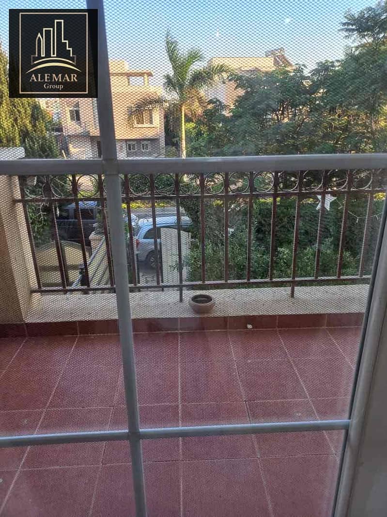 15 90a74c21-2b3c-4dd5-b6b5-5ffedd248509. jpg