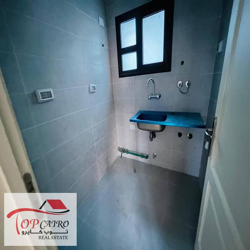 6 IMG-20251125-WA0070. jpg