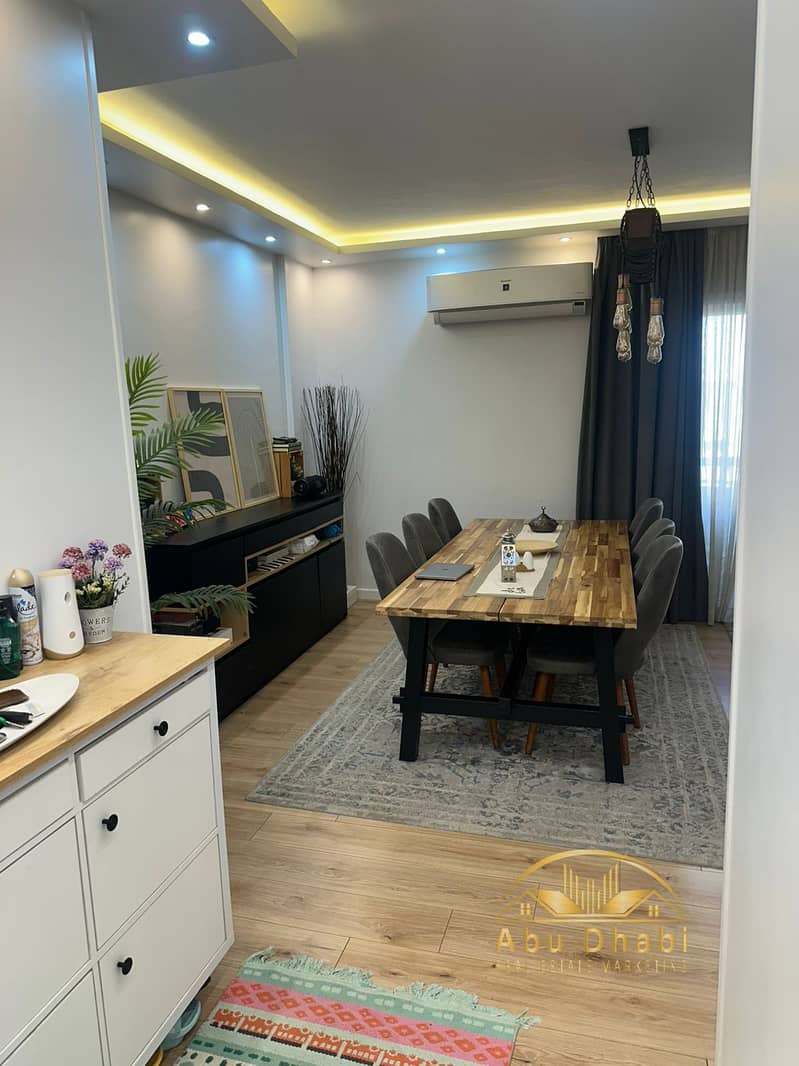 10 77298d45-c6bb-4499-a27c-60bad9b8765e. jpg