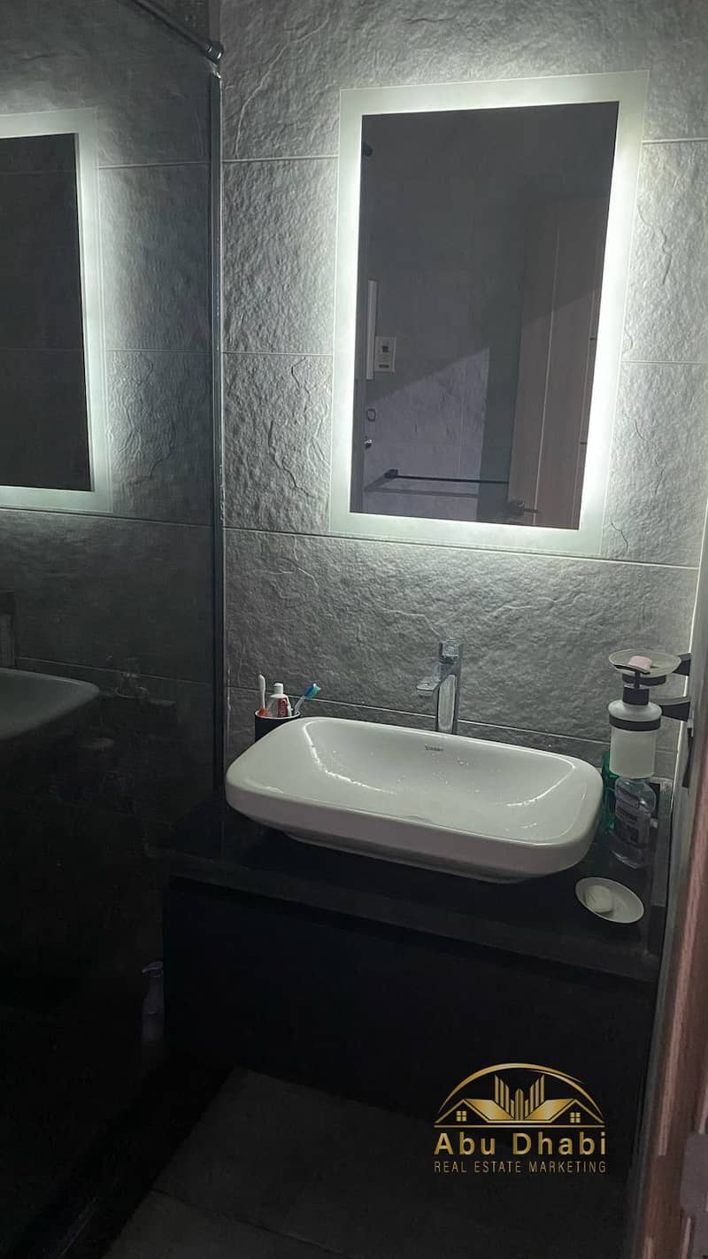 22 7a488f41-f098-4b64-b5a6-bbec9379d373. jpg