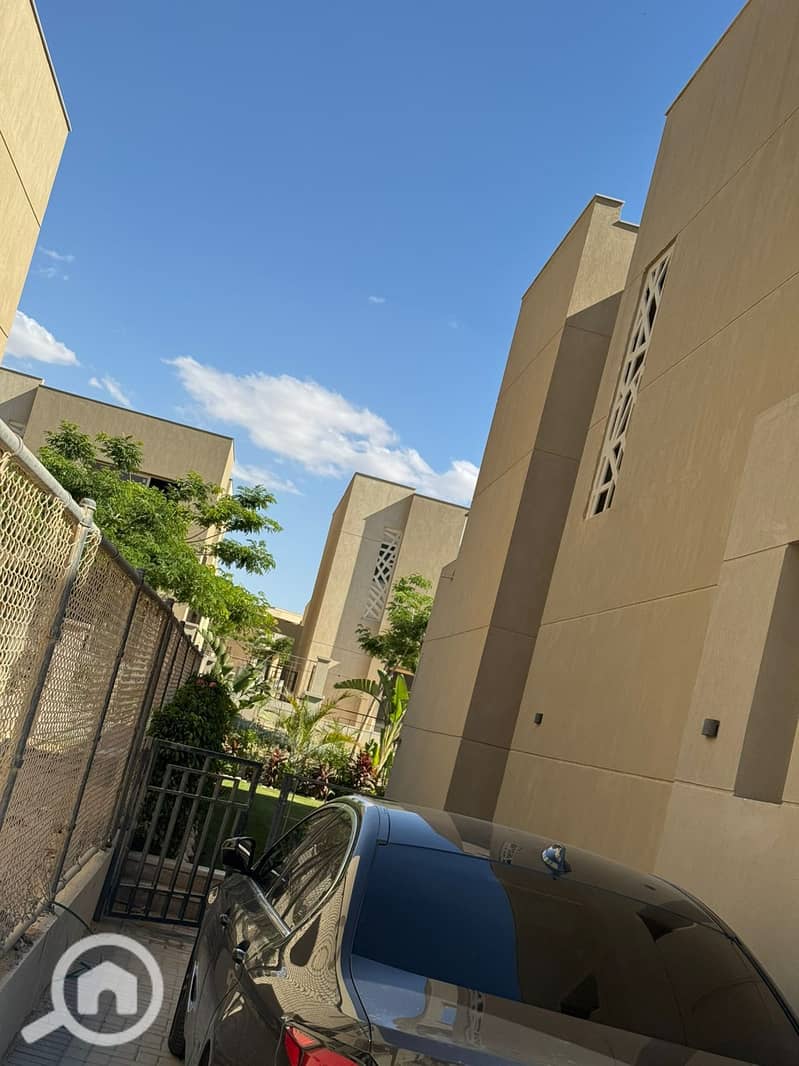 5 WhatsApp Image 2025-10-12 at 12.31. 01 PM. jpeg