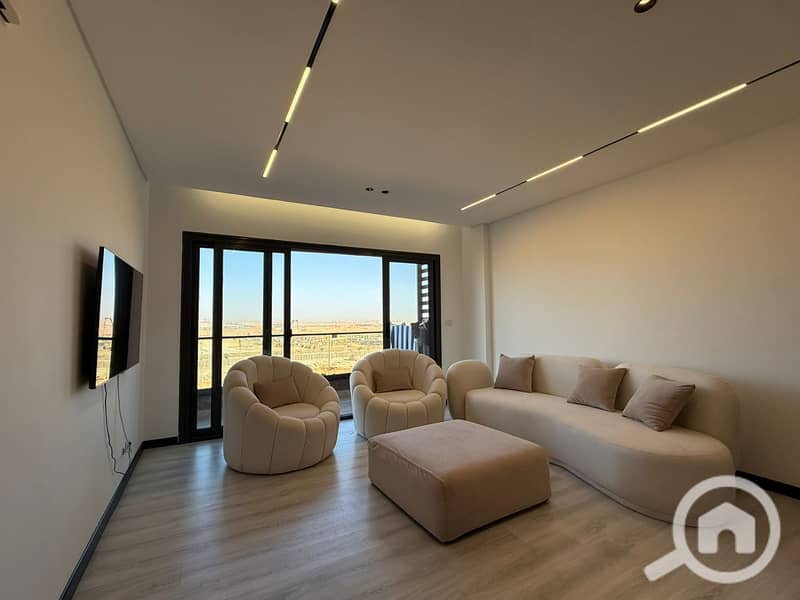 10 b2e473ec-eb27-4585-873e-09f9a7203788. jpg