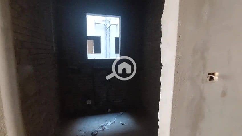 8 WhatsApp Video 2025-11-24 at 13.32. 22_b51d7c4e - frame at 0m44s. jpg