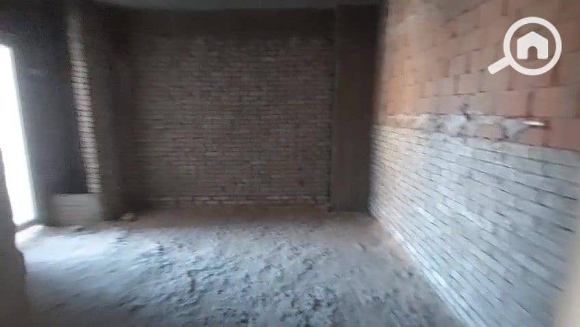 4 WhatsApp Video 2025-11-24 at 13.32. 22_b51d7c4e - frame at 0m23s. jpg