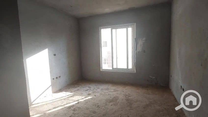 7 WhatsApp Video 2025-11-24 at 13.32. 22_b51d7c4e - frame at 0m59s. jpg