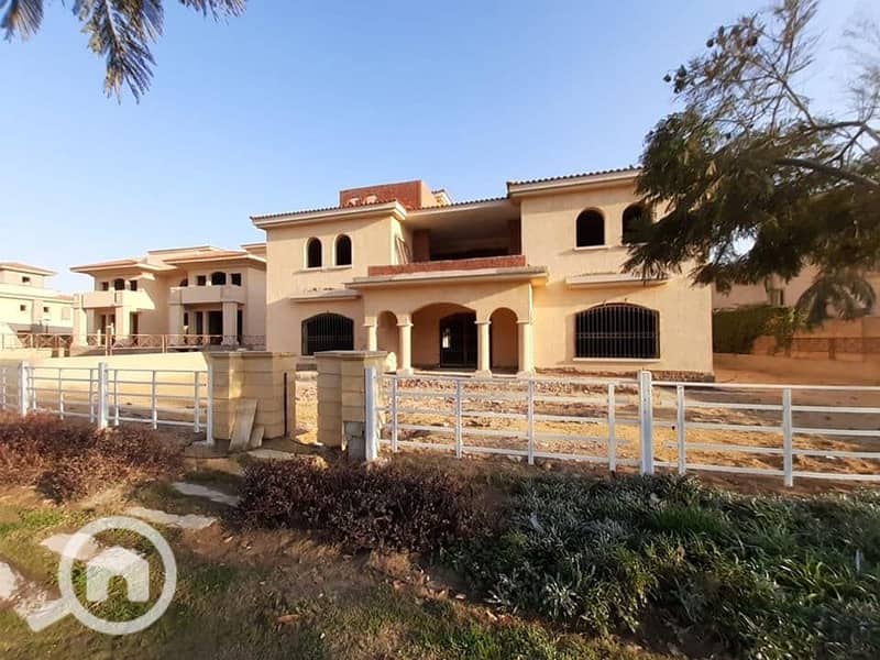 10 122338390_835637053895212_1667003986270815623_n. jpg