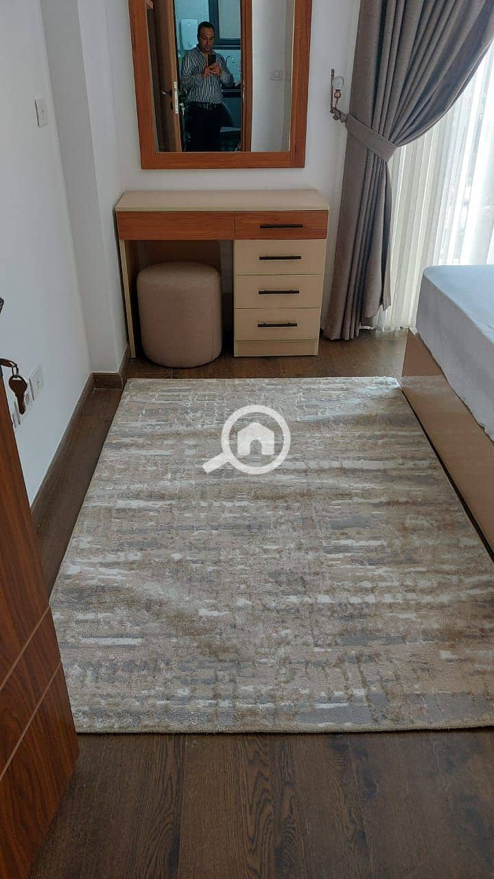 10 f7a9ca8a-631d-483b-b26f-37fc3f6beb21. jpeg