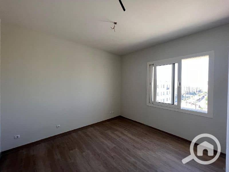 5 WhatsApp Image 2025-02-03 at 12.05. 06 PM. jpg