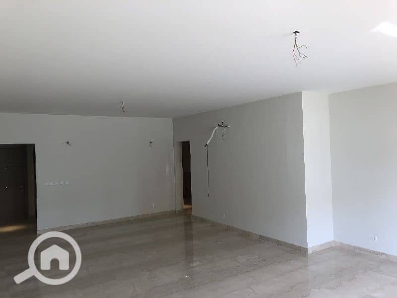 9 WhatsApp Image 2025-09-29 at 15.22. 45 (1). jpg