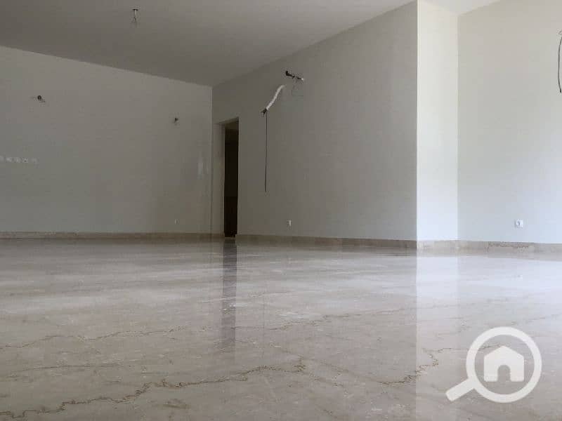 10 WhatsApp Image 2025-09-29 at 15.22. 46 (2). jpg